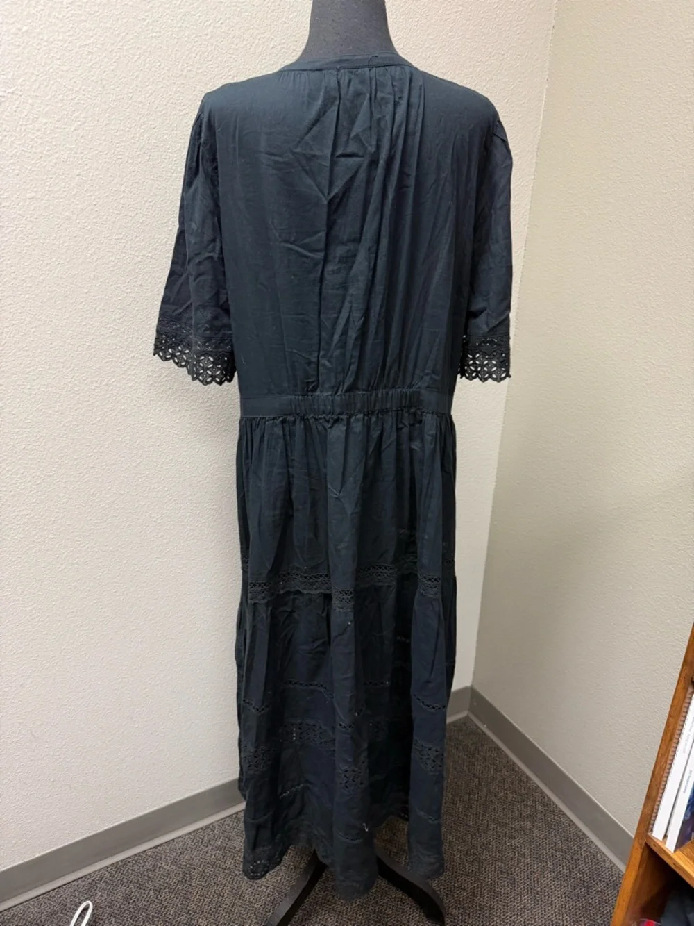 GAP Black Eyelet Lace Midi Dress Button Front Cottagecore Boho XL Chic Style - Picture 6 of 9